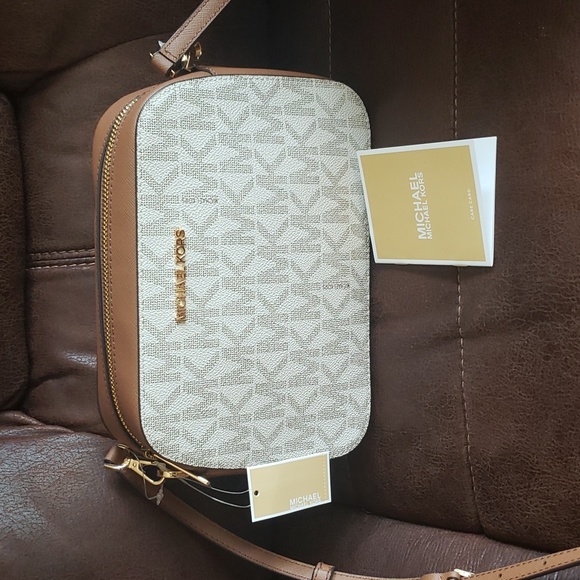 Michael Kors Houston Large Zip Crossbody Bag - Picture 1 of 15
